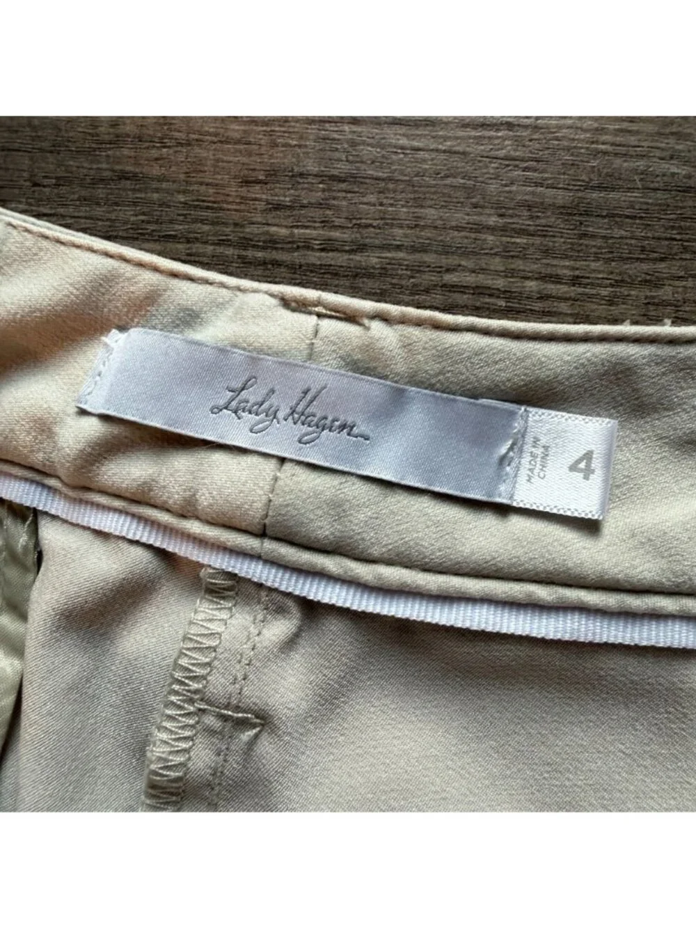 (BOGO 75% Off) Lady Hagen Womens Beige Golf Shorts Size 4 Cotton Blend